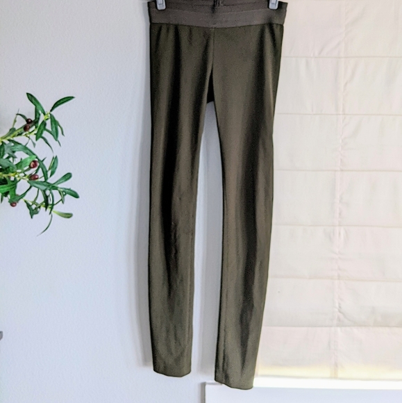 BCBG Olive Green Ribbed Leggings Back Zipper detail - Picture 3 of 12
